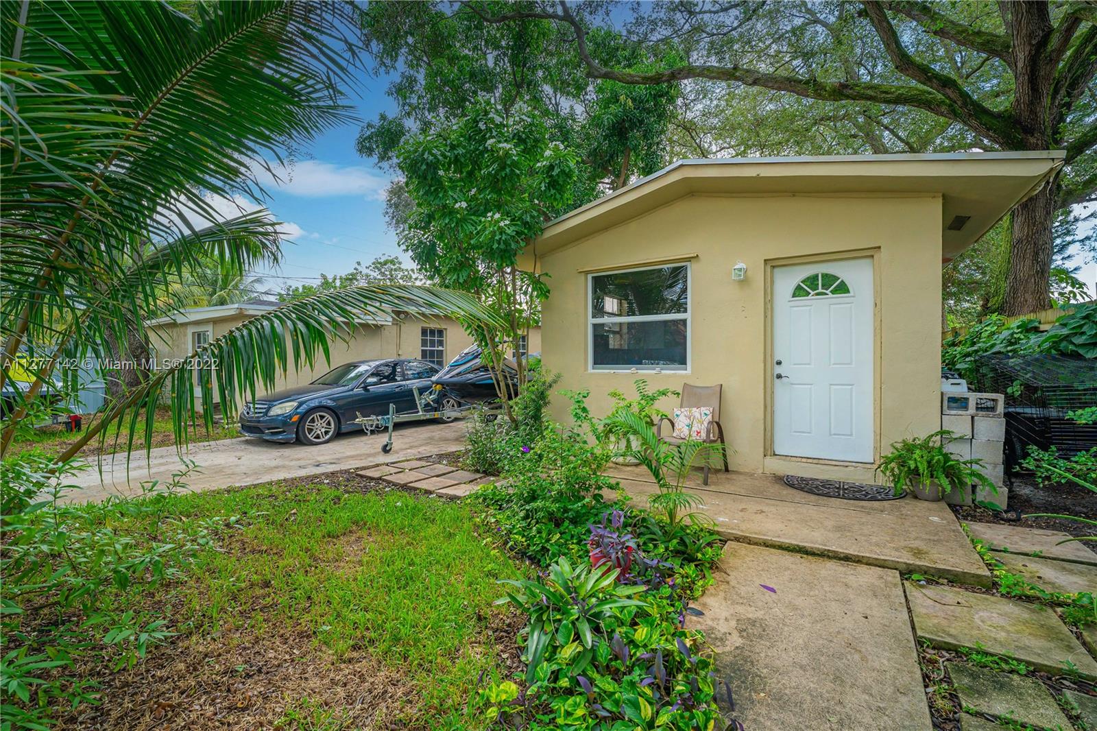 See details / 1529 sq. ft. $ 2022-09-22 0 Photo