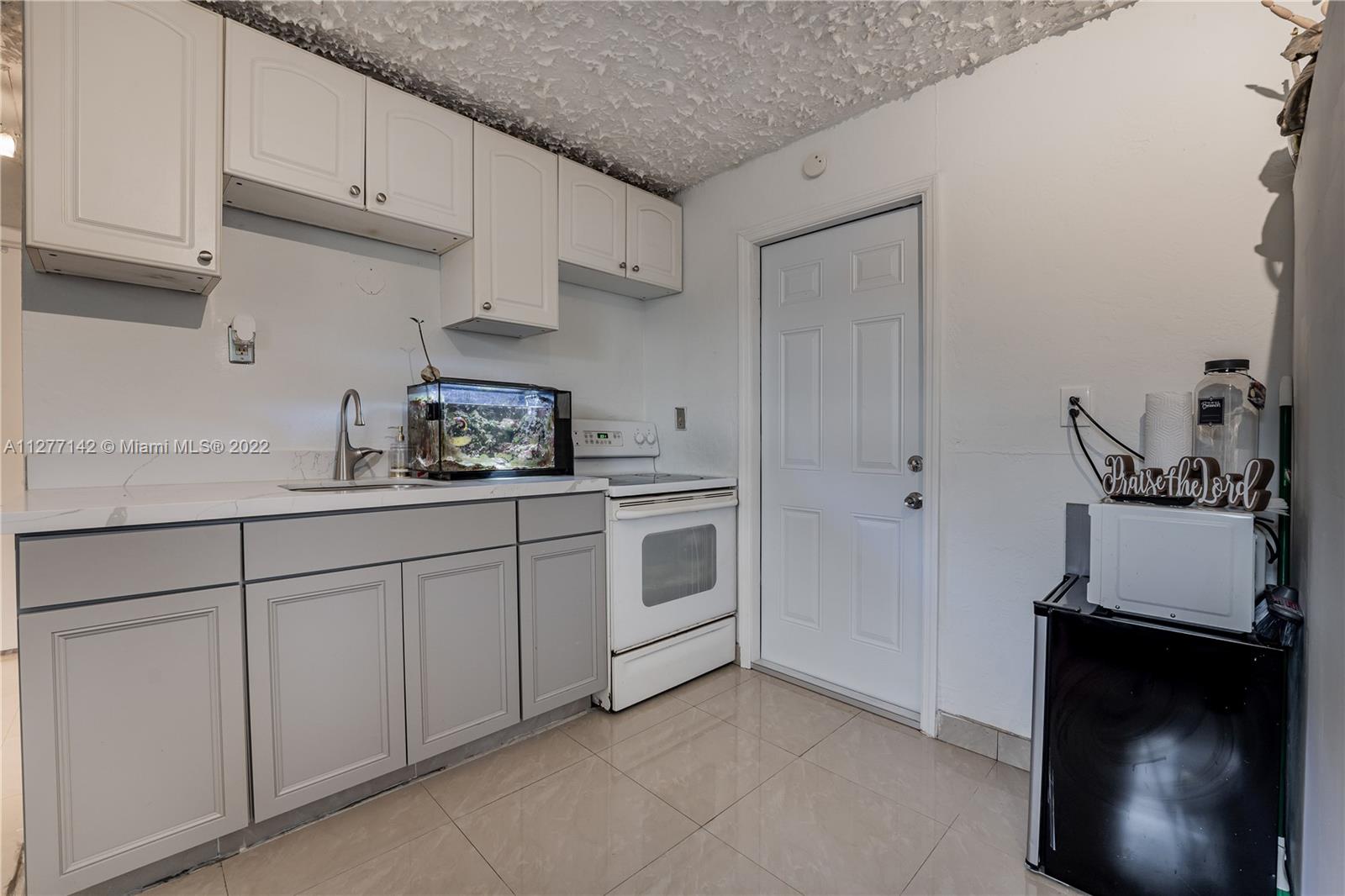 See details / 1529 sq. ft. $ 2022-09-22 0 Photo