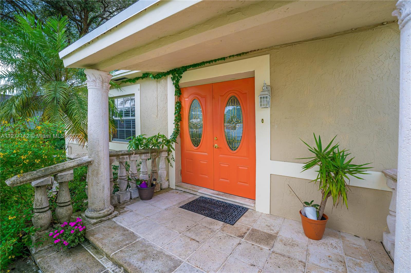 See details / 1529 sq. ft. $ 2022-09-22 0 Photo