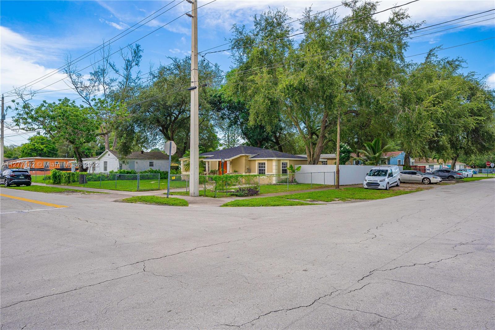 See details / 1529 sq. ft. $ 2022-09-22 0 Photo