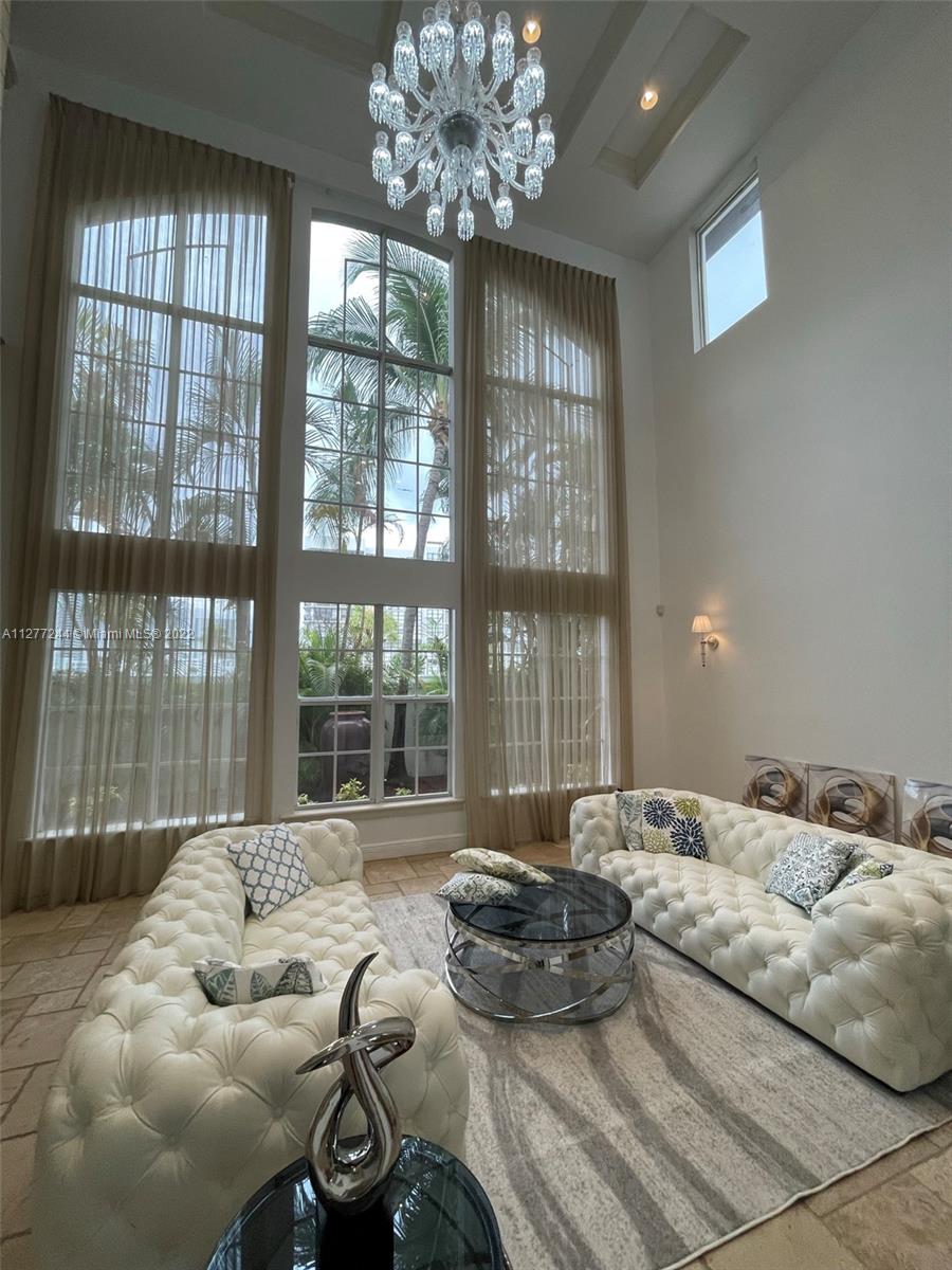 Photo of 1595 Windjammer Way (1595), Hollywood, Florida, 33019 -