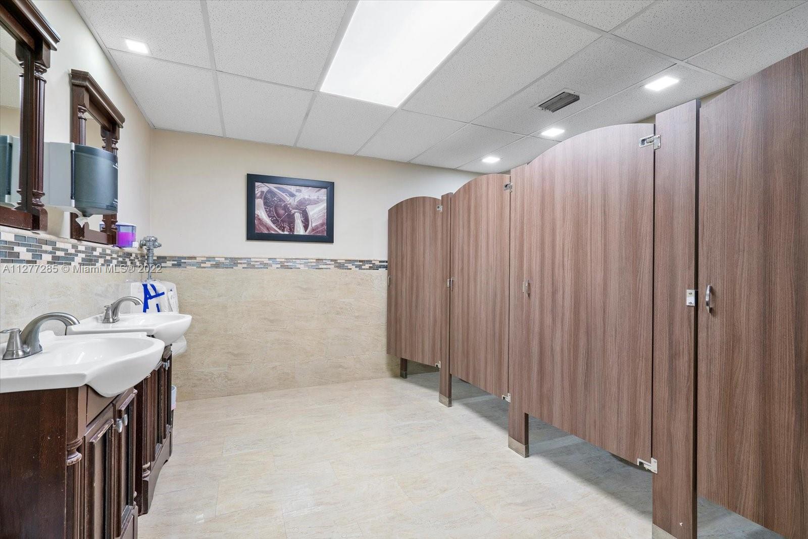 See details / sq. ft. $ 2022-09-23 0 Photo