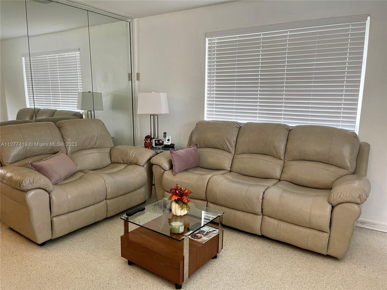 See details / 1875 sq. ft. $ 2022-11-04 0 Photo