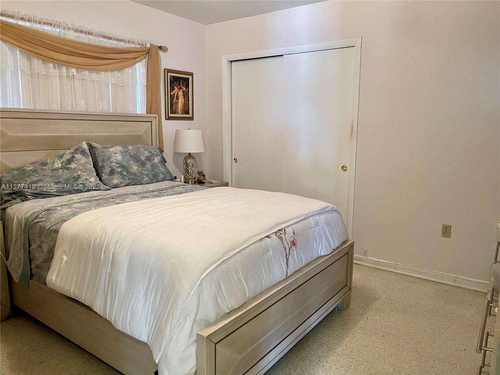 See details / 1875 sq. ft. $ 2022-11-04 0 Photo
