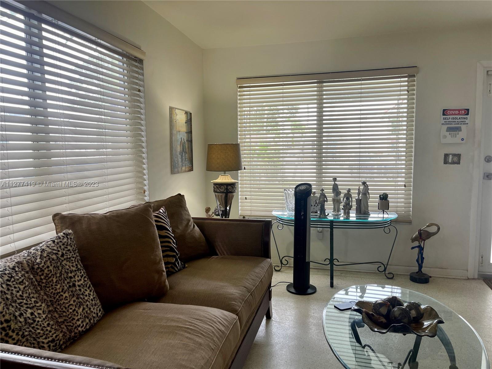 See details / 1875 sq. ft. $ 2022-11-04 0 Photo
