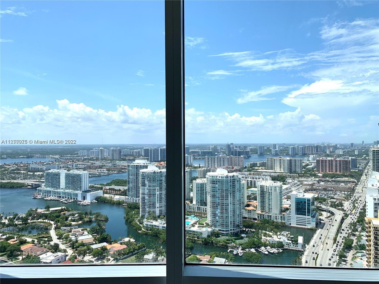 Ver detalles 4204 3 / 4 2327 sq. ft. $ 2022-09-25 0 foto