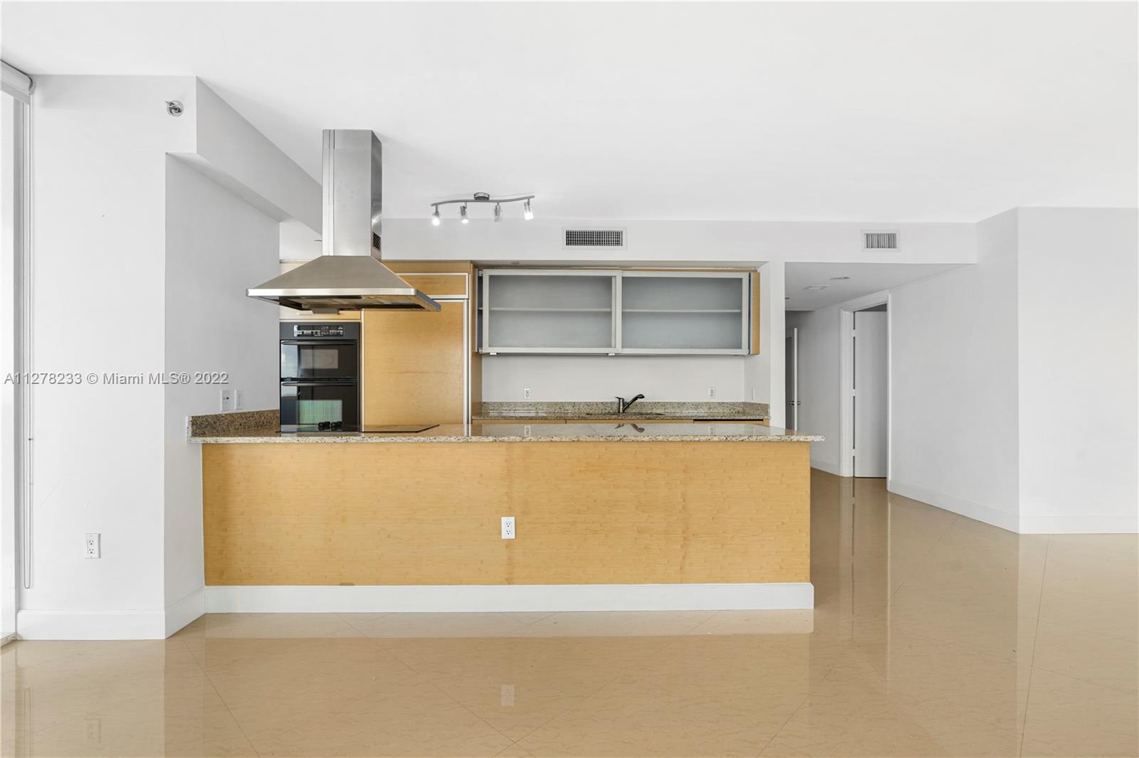 See details 2804 3 / 4 2078 sq. ft. $ 2022-10-24 0 Photo