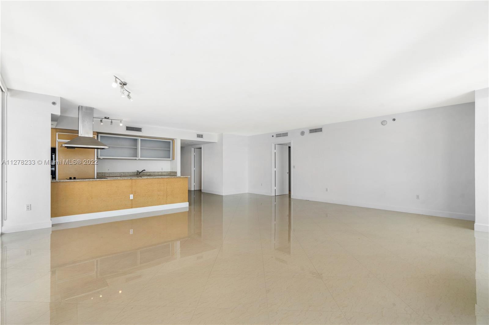 See details 2804 3 / 4 2078 sq. ft. $ 2022-10-24 0 Photo