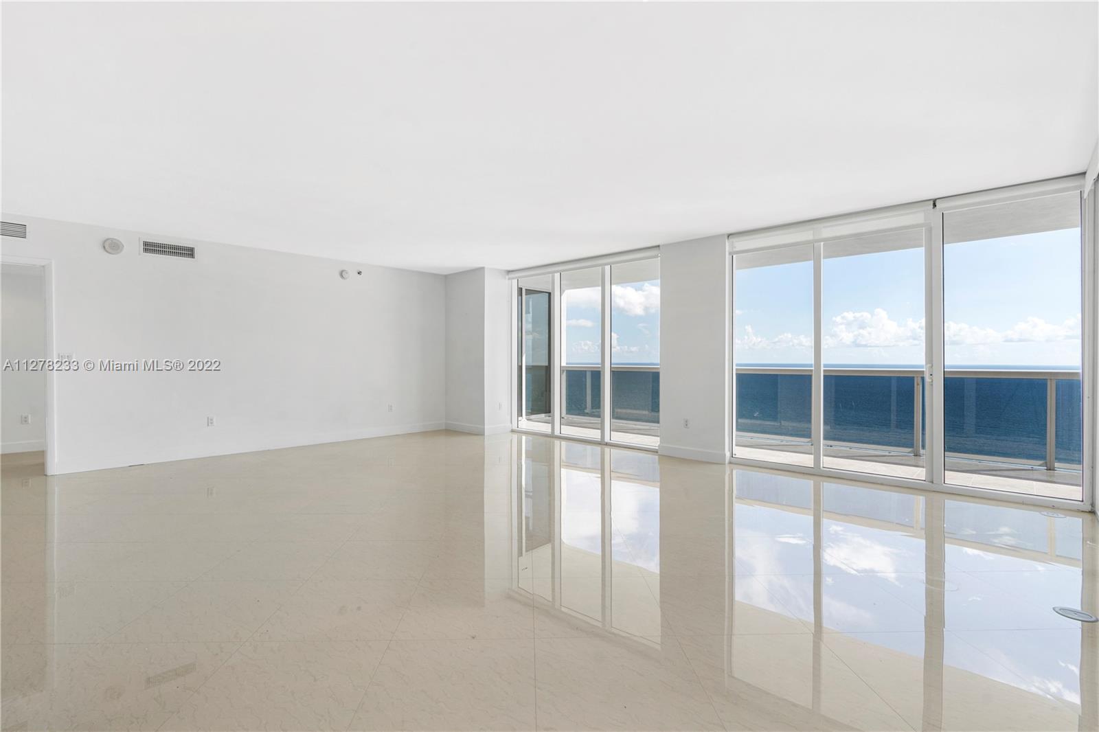 See details 2804 3 / 4 2078 sq. ft. $ 2022-10-24 0 Photo