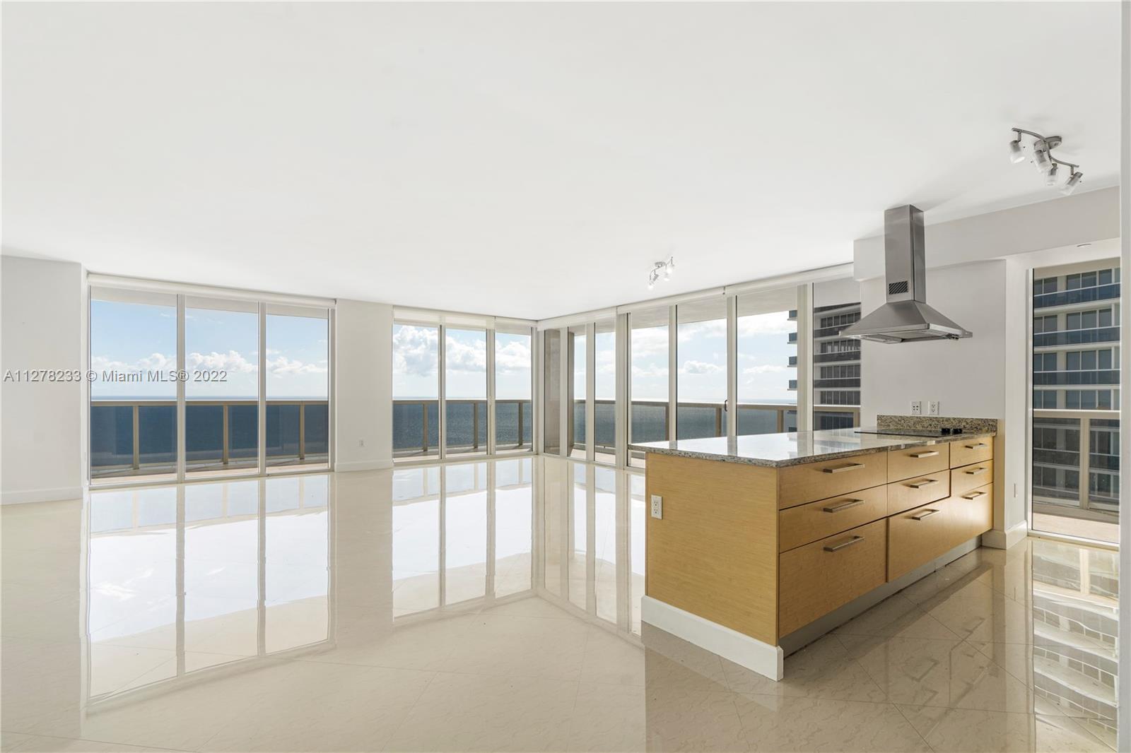 See details 2804 3 / 4 2078 sq. ft. $ 2022-10-24 0 Photo