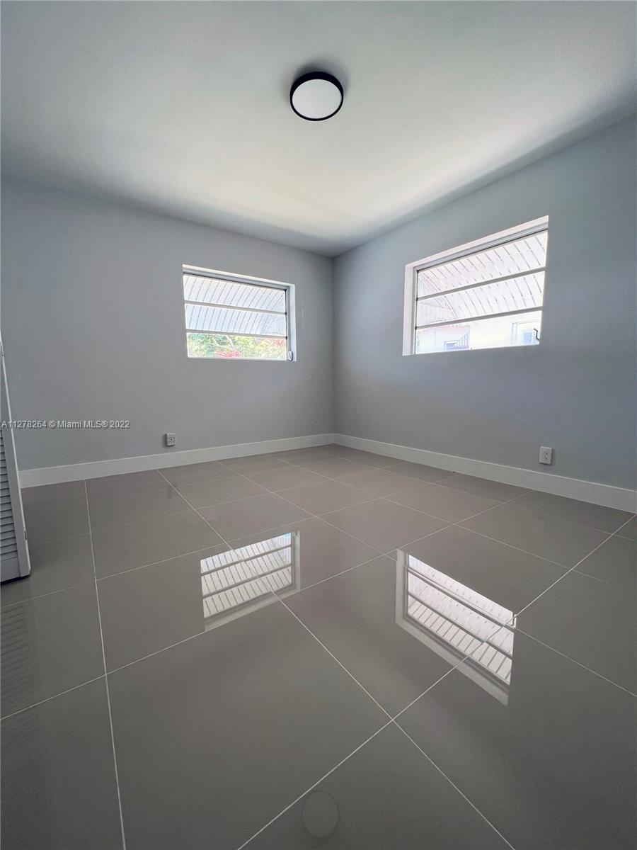 See details / 2290 sq. ft. $ 2022-11-23 0 Photo