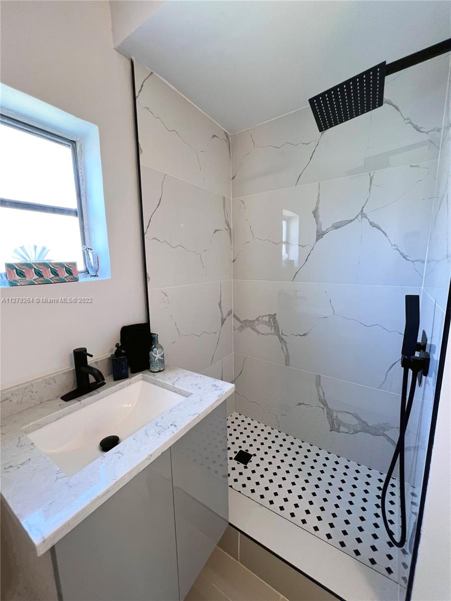See details / 2290 sq. ft. $ 2022-11-23 0 Photo