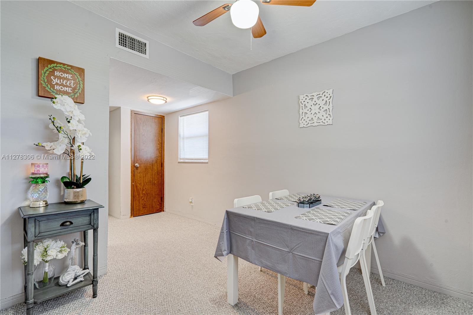 See details / 4341 sq. ft. $ 2022-09-26 0 Photo