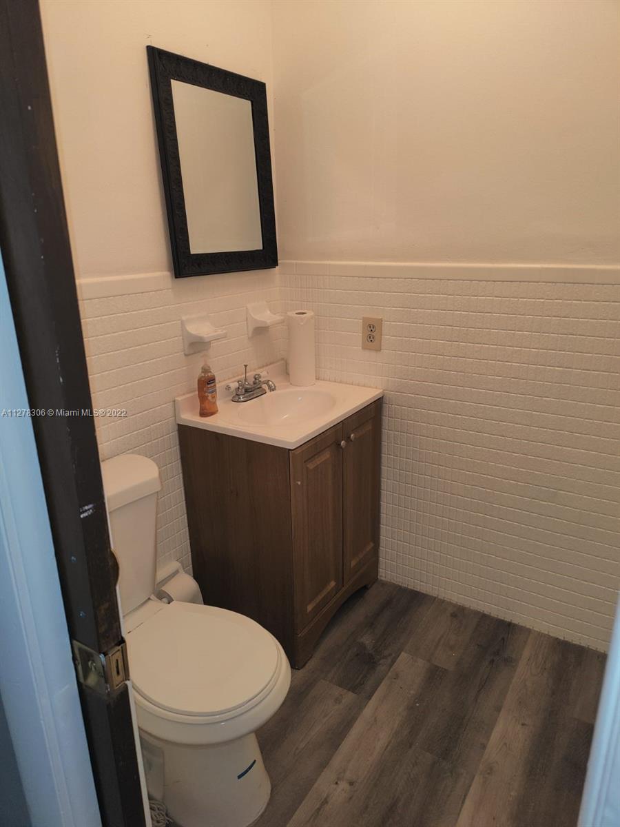 See details / 4341 sq. ft. $ 2022-09-26 0 Photo