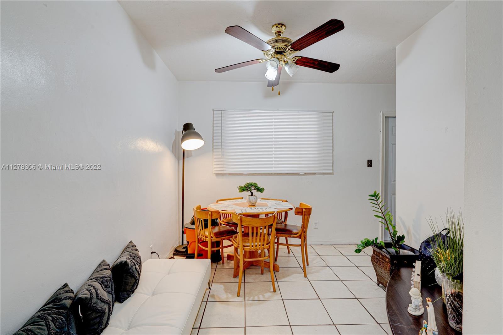 See details / 4341 sq. ft. $ 2022-09-26 0 Photo