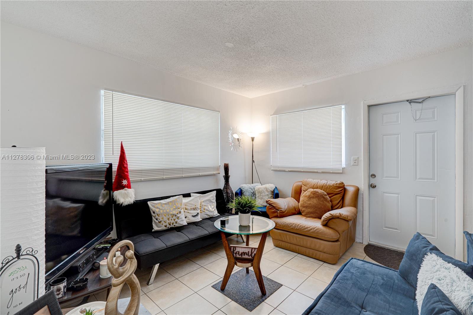 See details / 4341 sq. ft. $ 2022-09-26 0 Photo