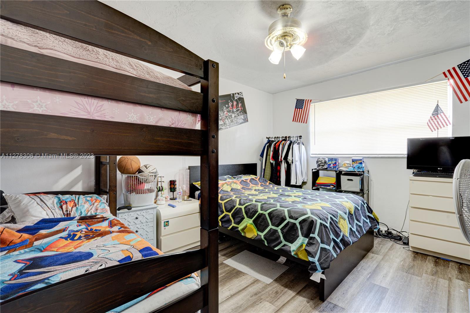See details / 4341 sq. ft. $ 2022-09-26 0 Photo