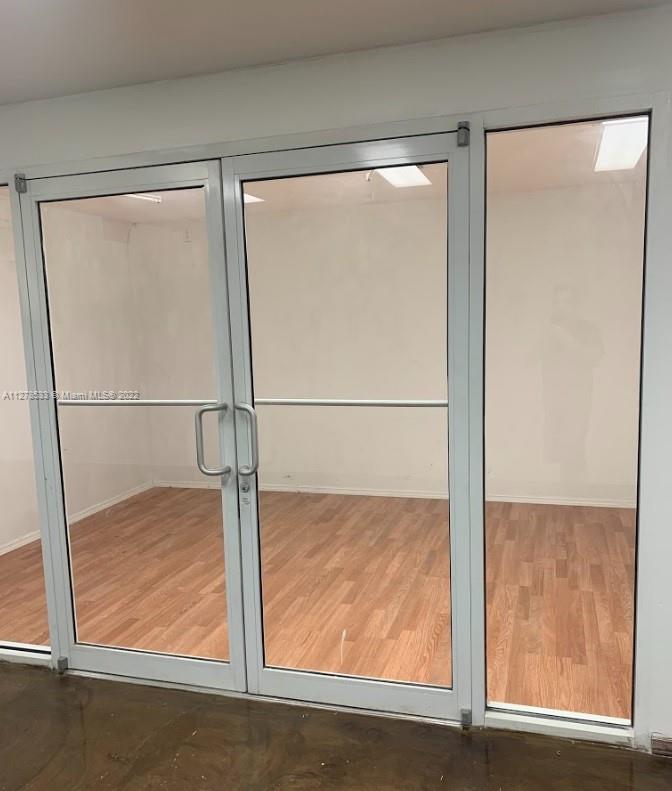 See details 12318 / sq. ft. $ 2022-09-26 0 Photo