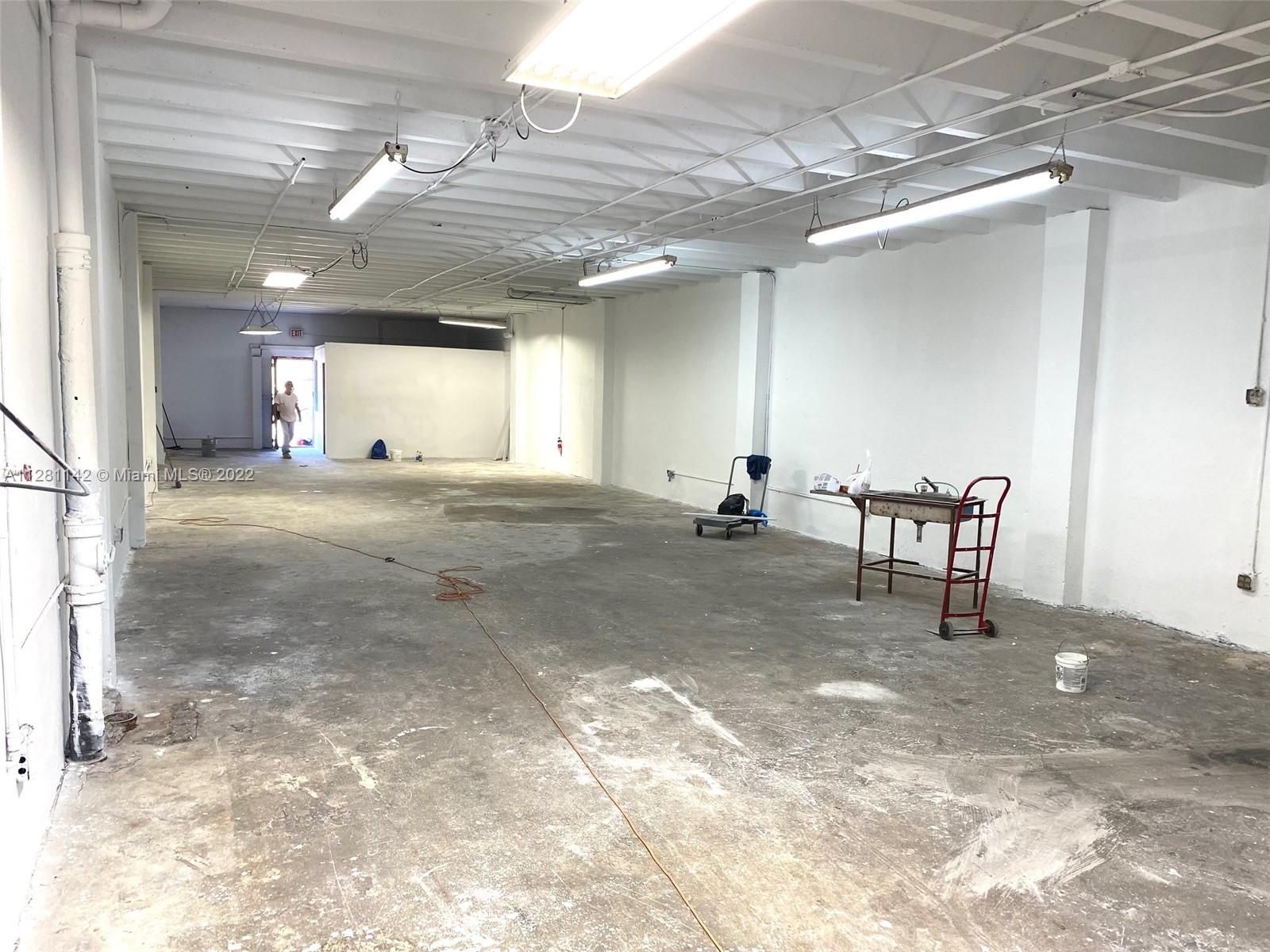 See details E / sq. ft. $ 2022-09-28 0 Photo