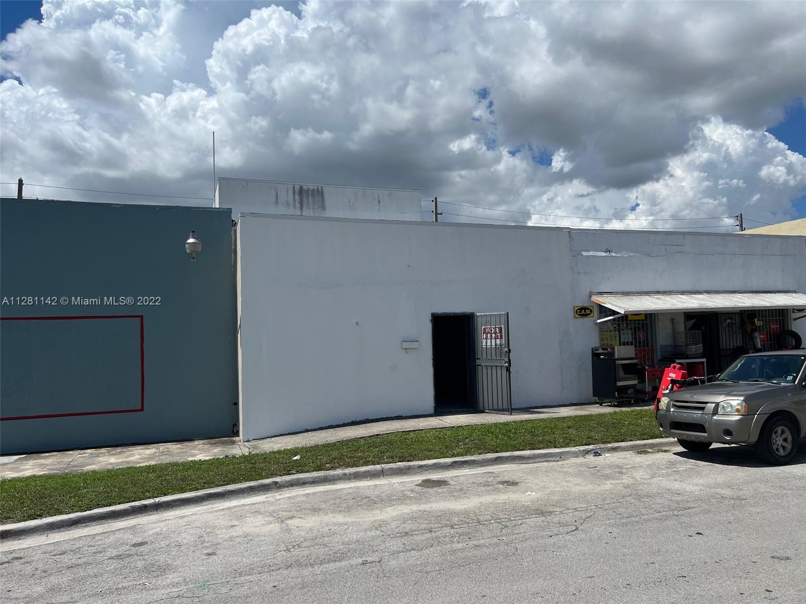 See details E / sq. ft. $ 2022-09-28 0 Photo