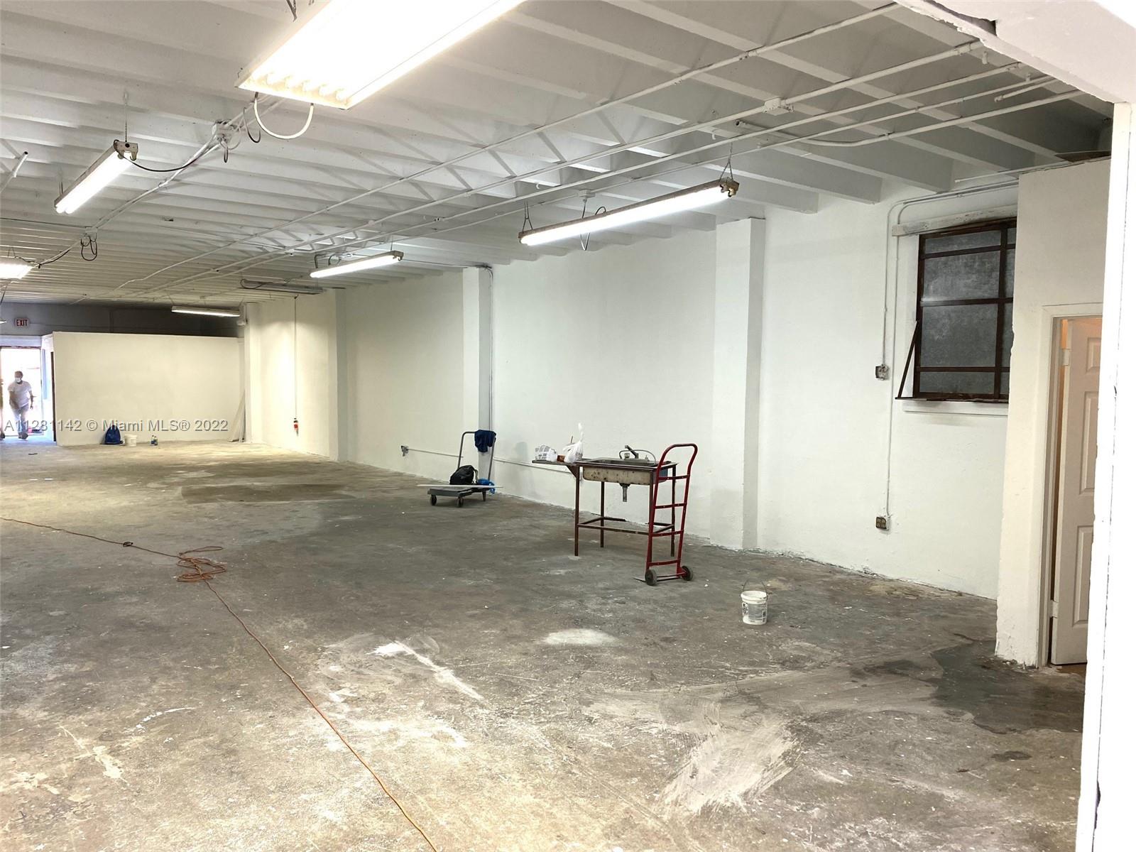 See details E / sq. ft. $ 2022-09-28 0 Photo