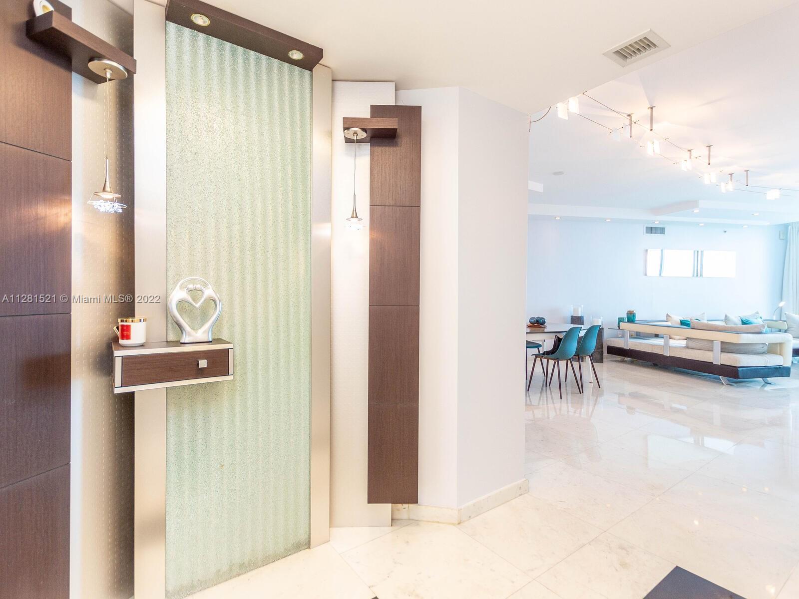 Photo of 3101 Ocean Dr #2407, Hollywood, Florida, 33019 -