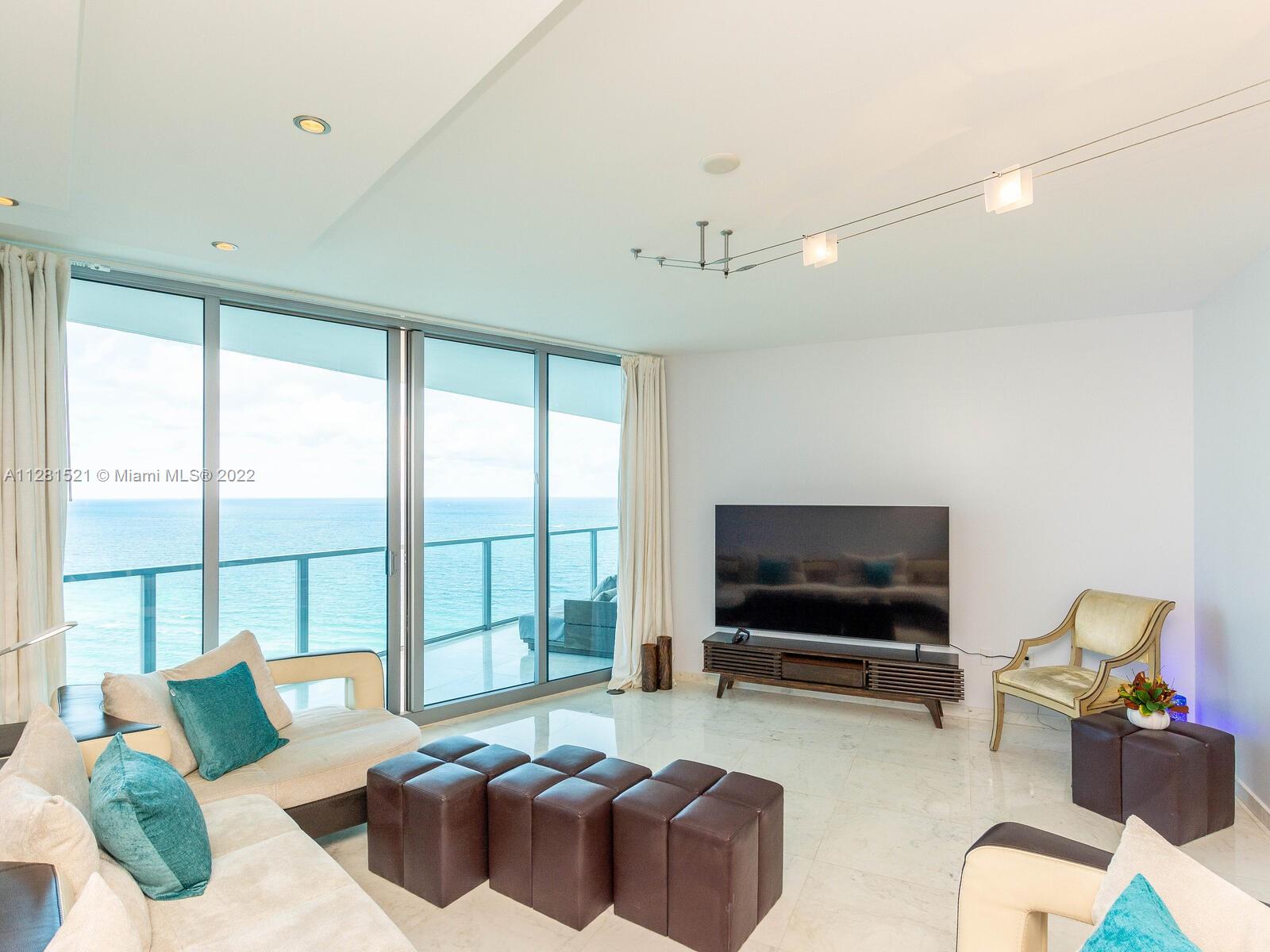 Photo of 3101 Ocean Dr #2407, Hollywood, Florida, 33019 -