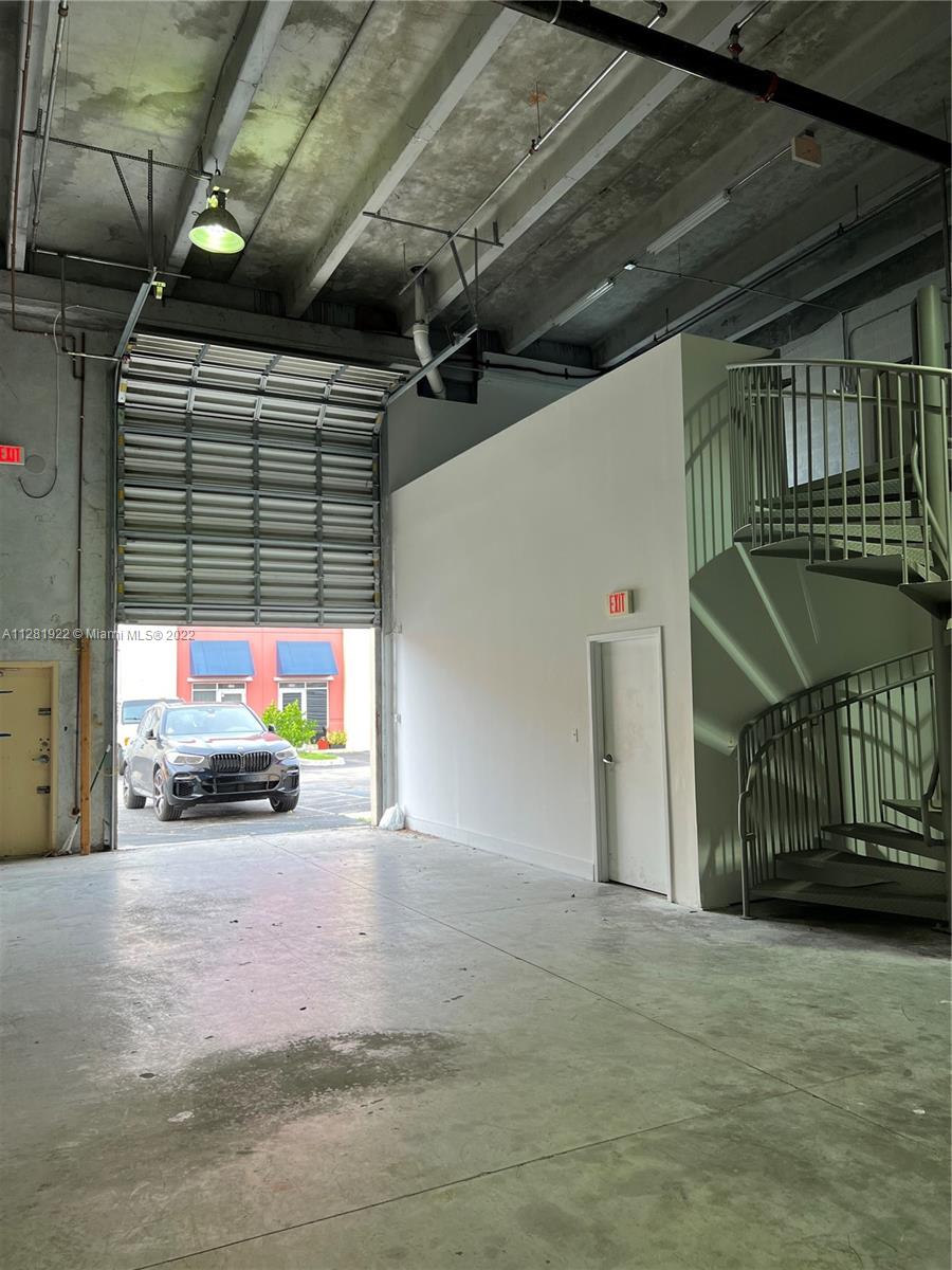 See details 304 / sq. ft. $ 2022-11-01 0 Photo