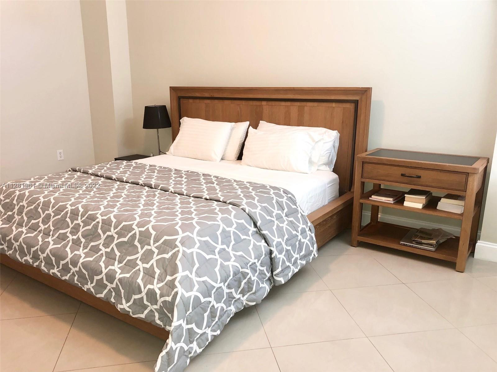 Photo of 3330 190th St #910, Aventura, Florida, 33180 - MASTER BEDROOM WITH KING SIZE BED