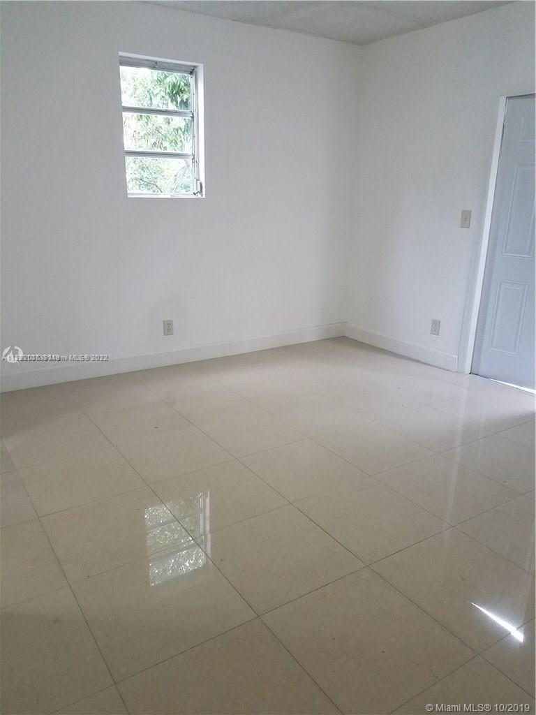 See details / 1696 sq. ft. $ 2022-09-30 0 Photo