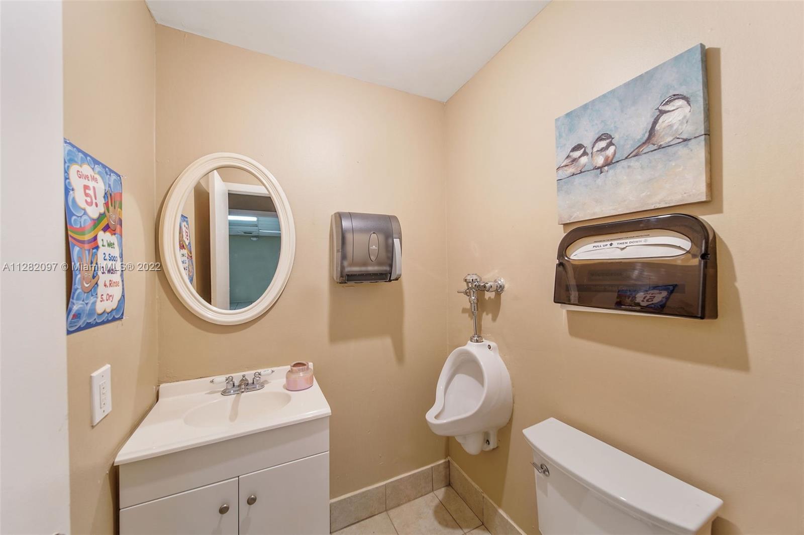 See details / sq. ft. $ 2022-09-30 0 Photo