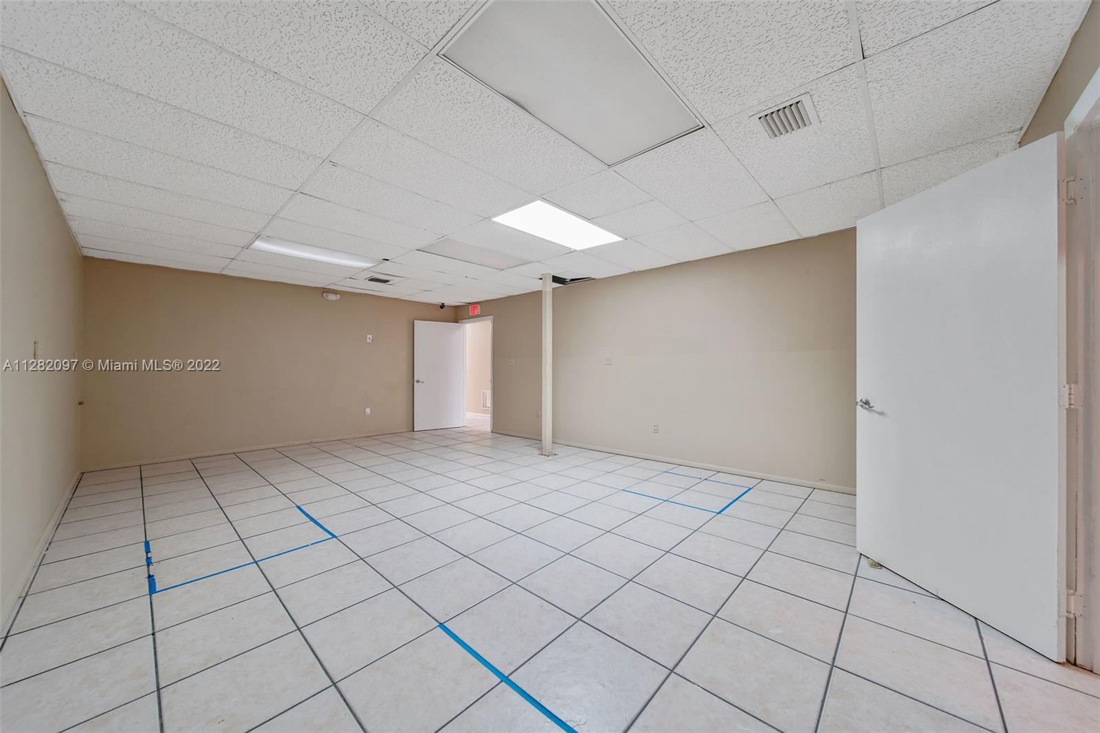 See details / sq. ft. $ 2022-09-30 0 Photo