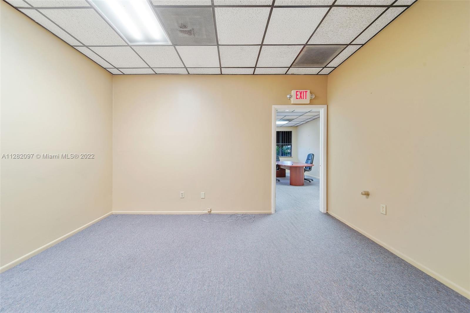 See details / sq. ft. $ 2022-09-30 0 Photo