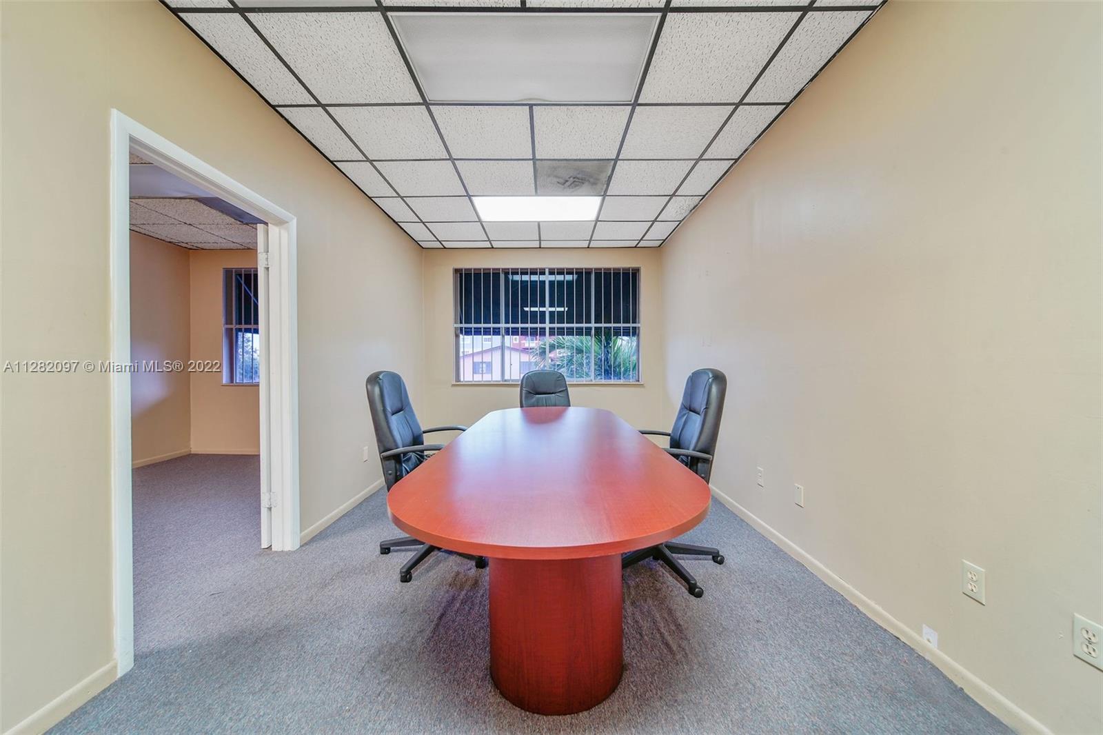 See details / sq. ft. $ 2022-09-30 0 Photo