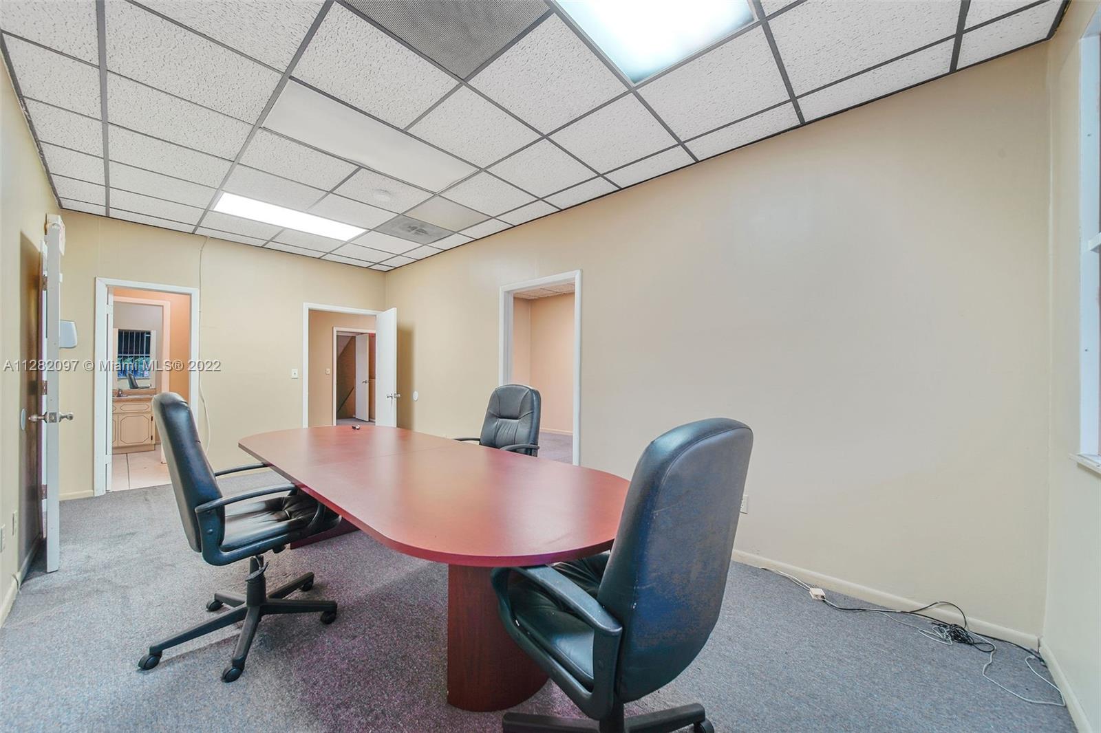 See details / sq. ft. $ 2022-09-30 0 Photo