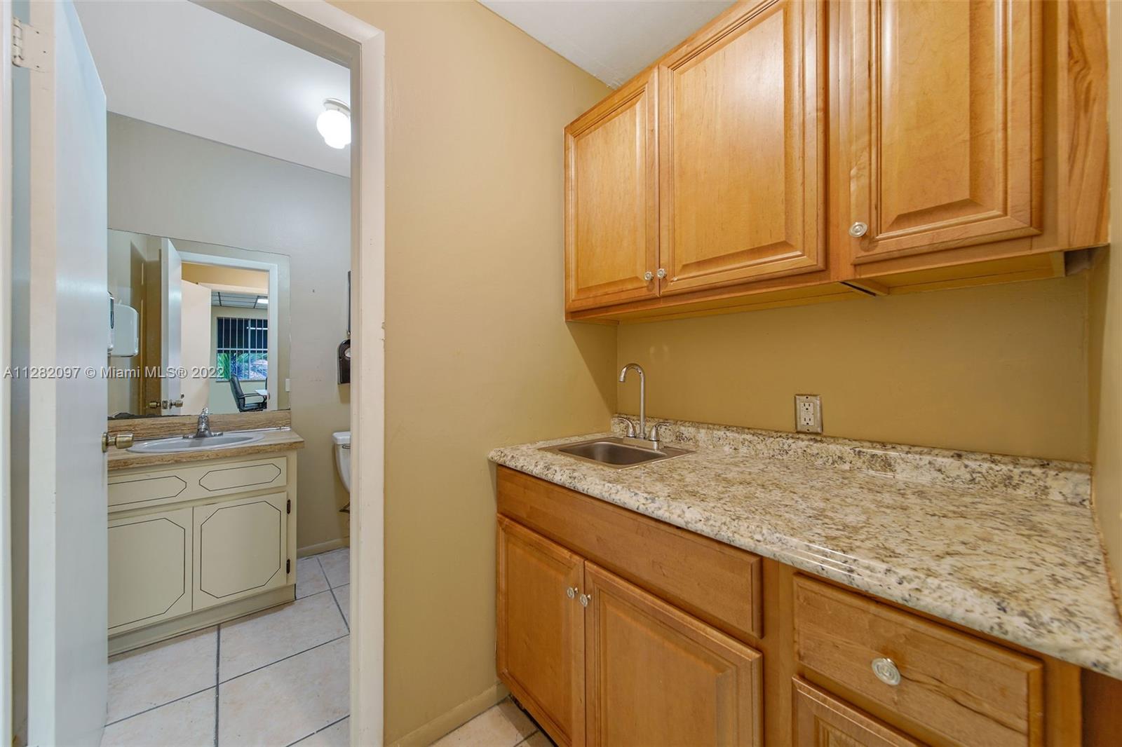 See details / sq. ft. $ 2022-09-30 0 Photo