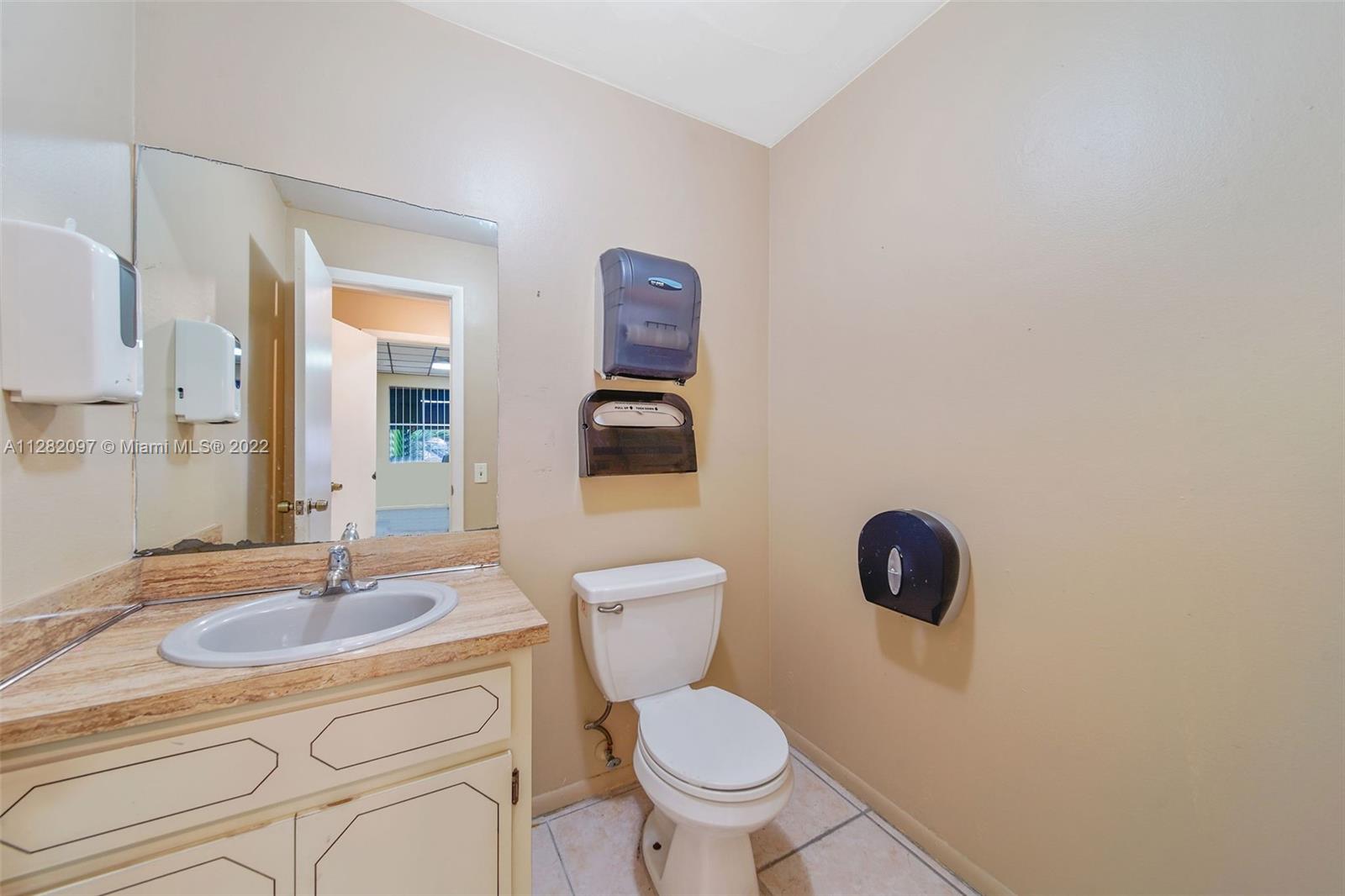 See details / sq. ft. $ 2022-09-30 0 Photo