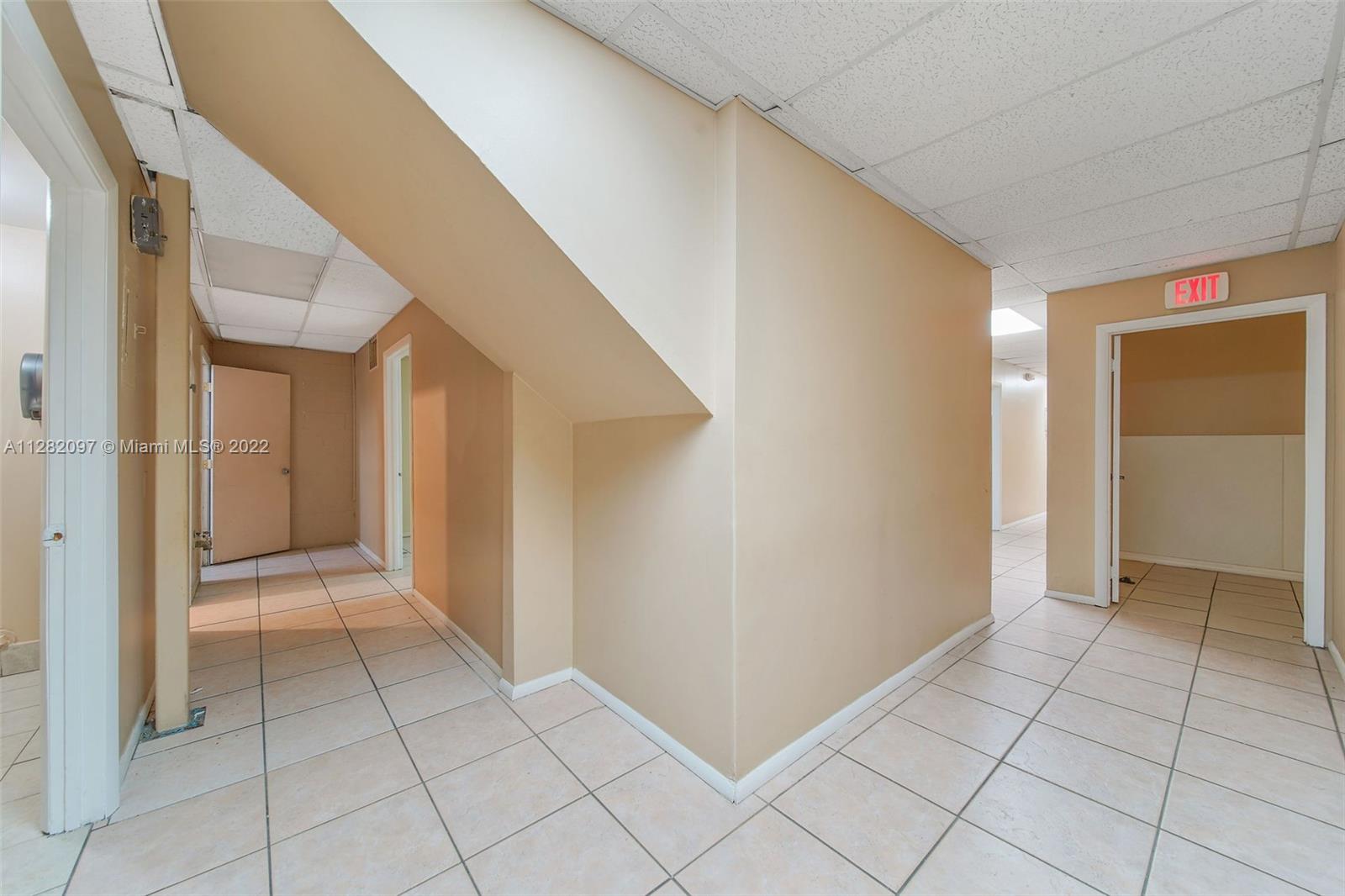 See details / sq. ft. $ 2022-09-30 0 Photo