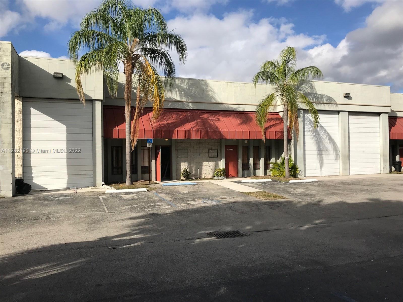 See details 12931 / sq. ft. $ 2022-09-30 0 Photo