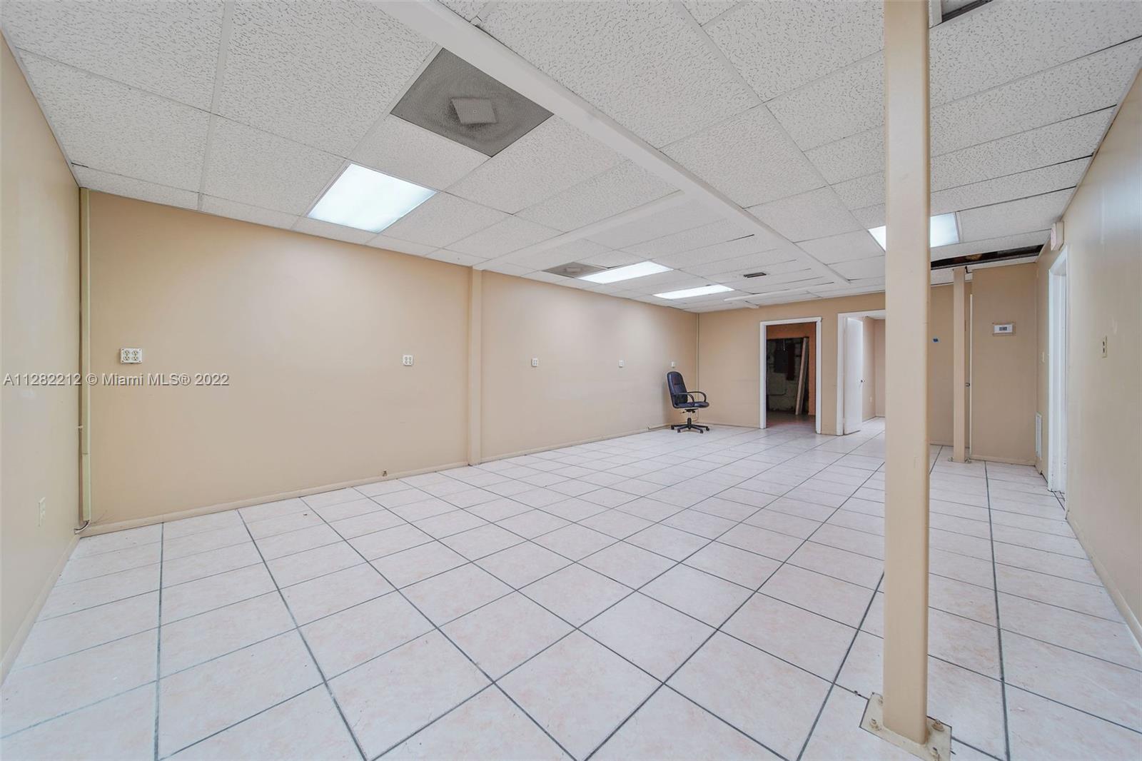 See details / sq. ft. $ 2022-11-03 0 Photo