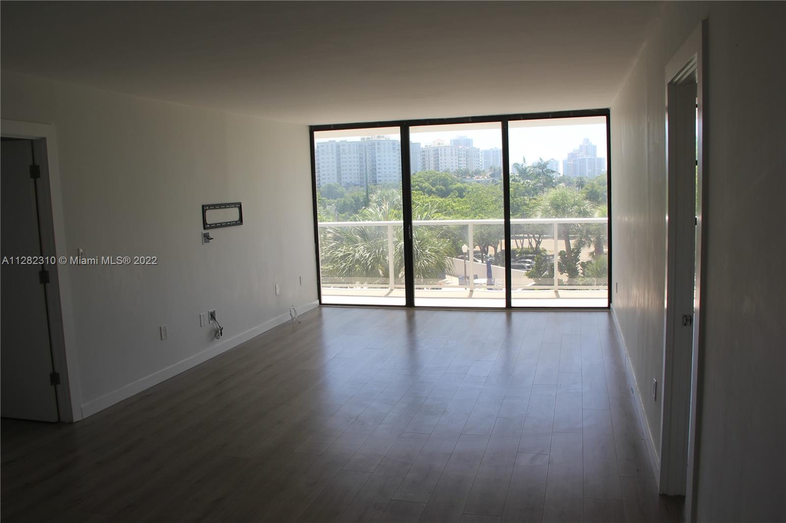 Photo of 3701 Country Club Dr #404, Aventura, Florida, 33180 -
