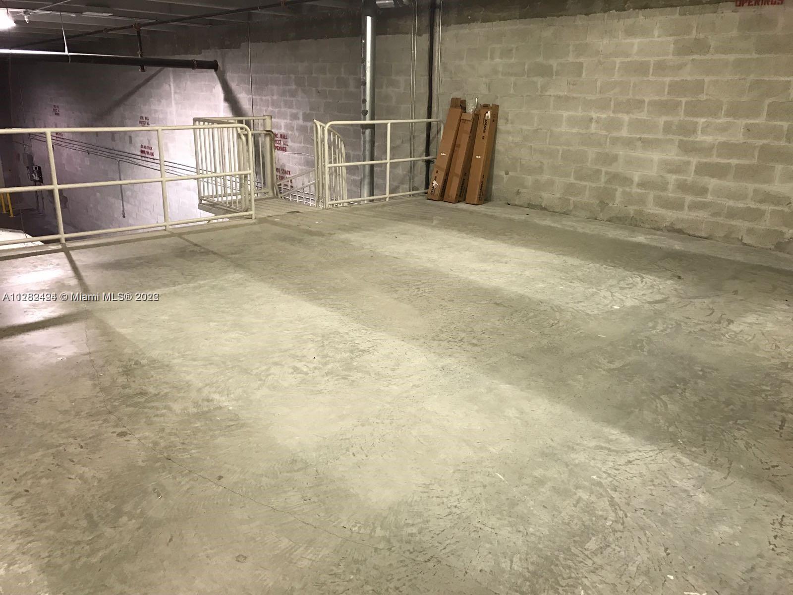 See details 112 / sq. ft. $ 2022-10-01 0 Photo