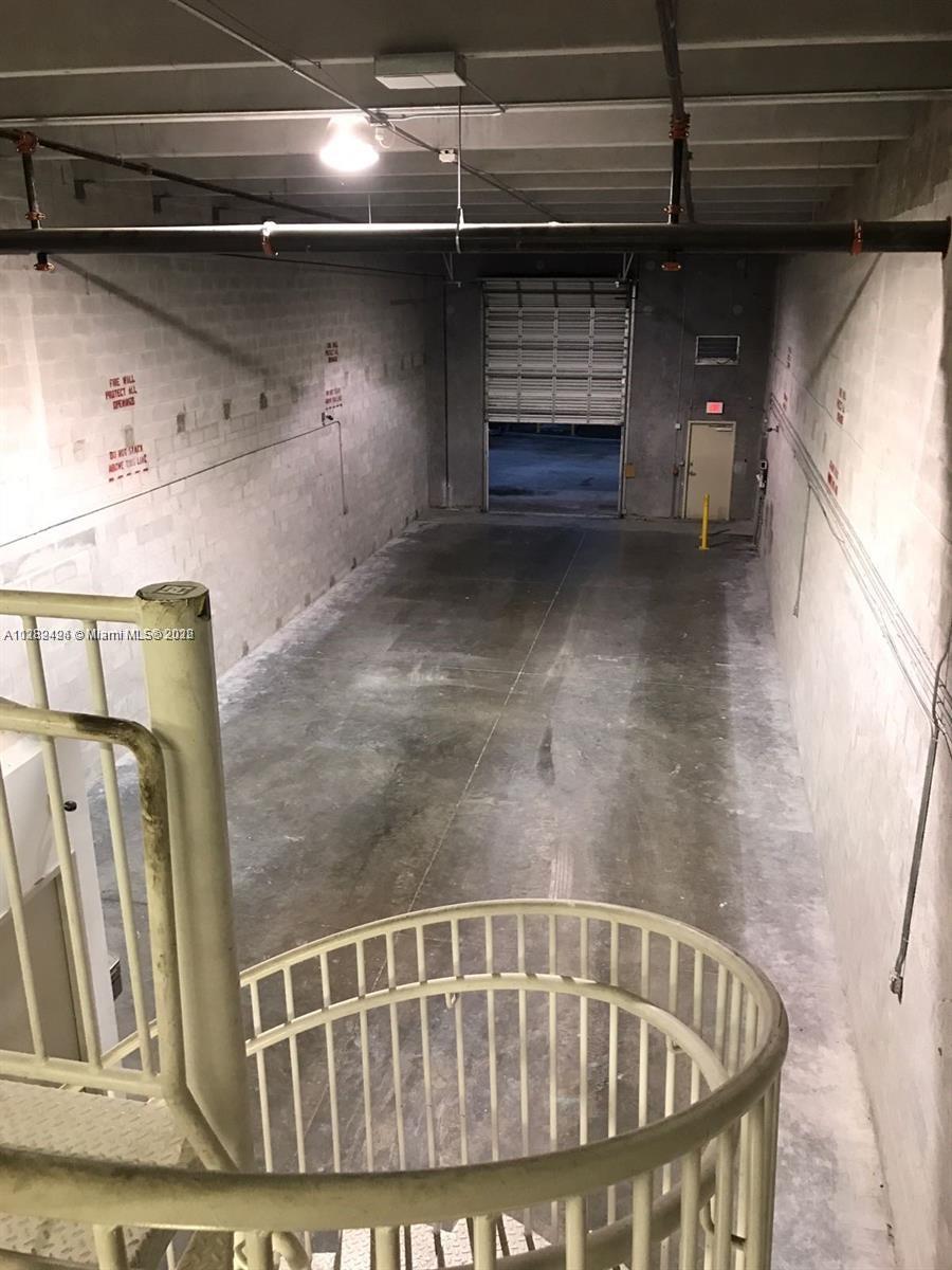 See details 112 / sq. ft. $ 2022-10-01 0 Photo