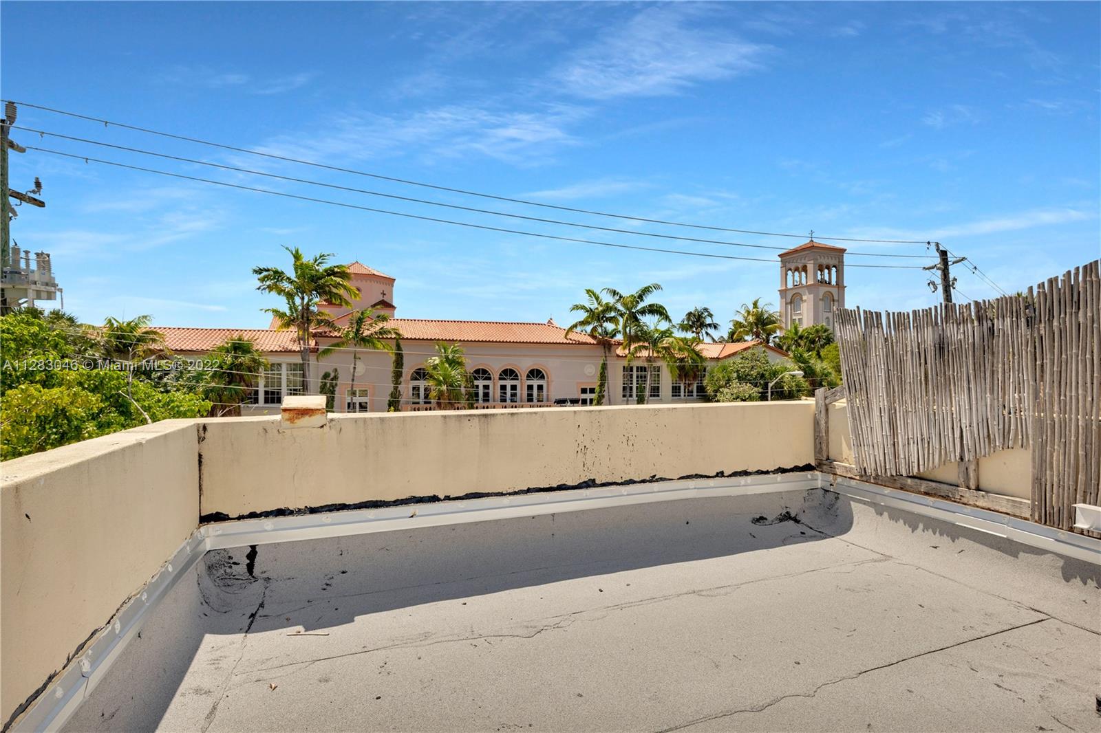 See details / 3757 sq. ft. $ 2022-10-03 0 Photo