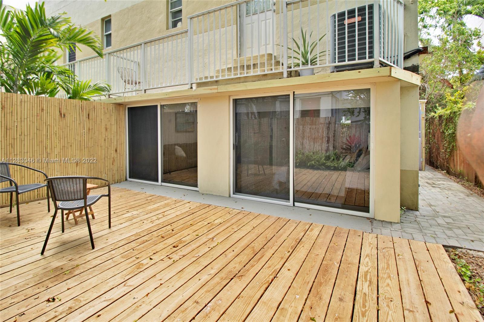 See details / 3757 sq. ft. $ 2022-10-03 0 Photo