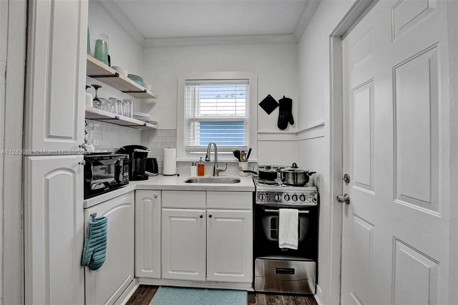 See details / 1121 sq. ft. $ 2023-01-04 0 Photo