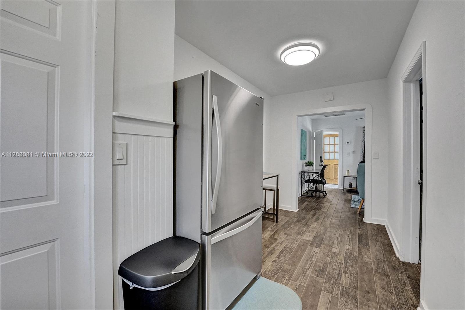 See details / 1121 sq. ft. $ 2023-01-04 0 Photo