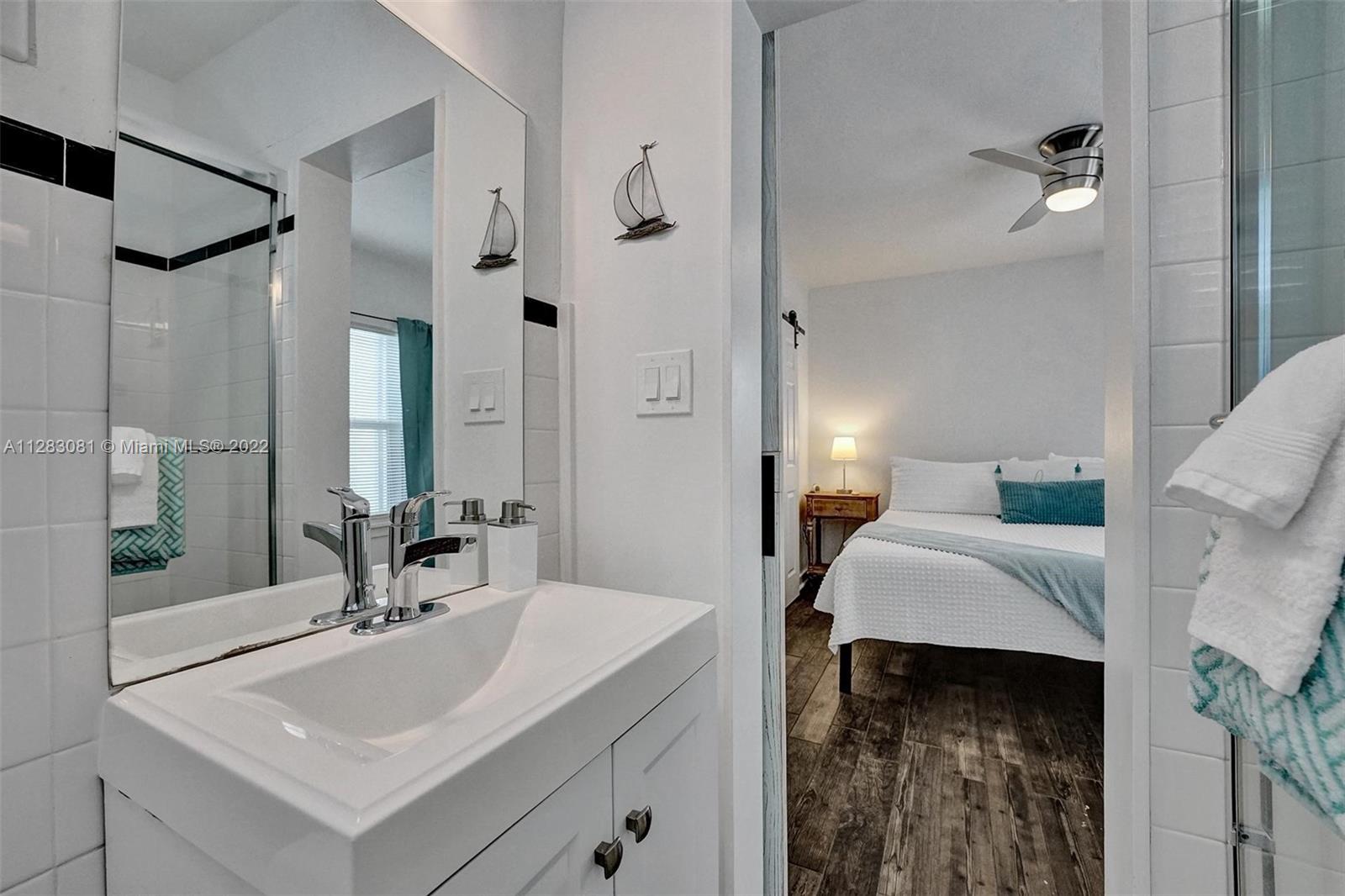 See details / 1121 sq. ft. $ 2023-01-04 0 Photo