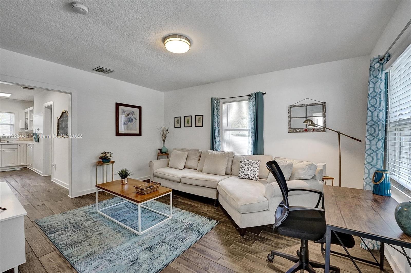 See details / 1121 sq. ft. $ 2023-01-04 0 Photo