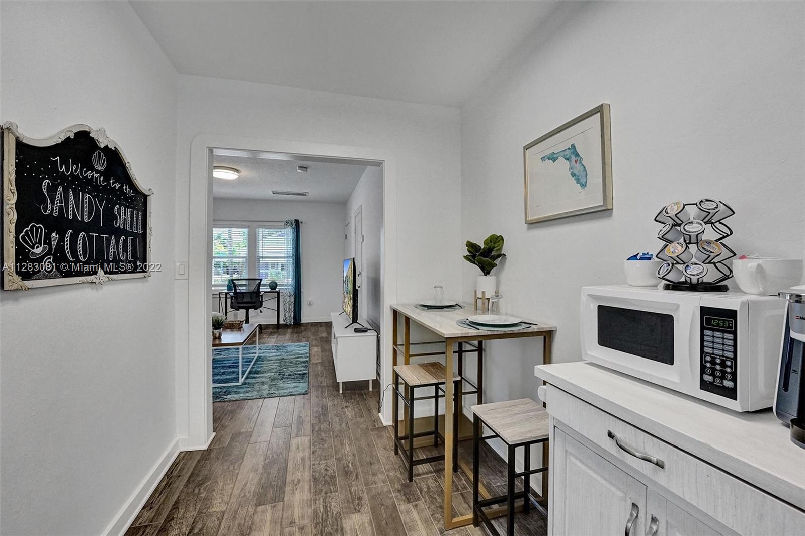 See details / 1121 sq. ft. $ 2023-01-04 0 Photo